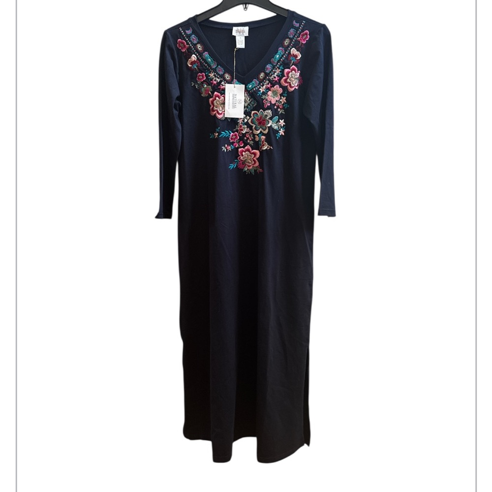 New Natural Impressions Navy Embroidered V-neck long sleeves dress Size S